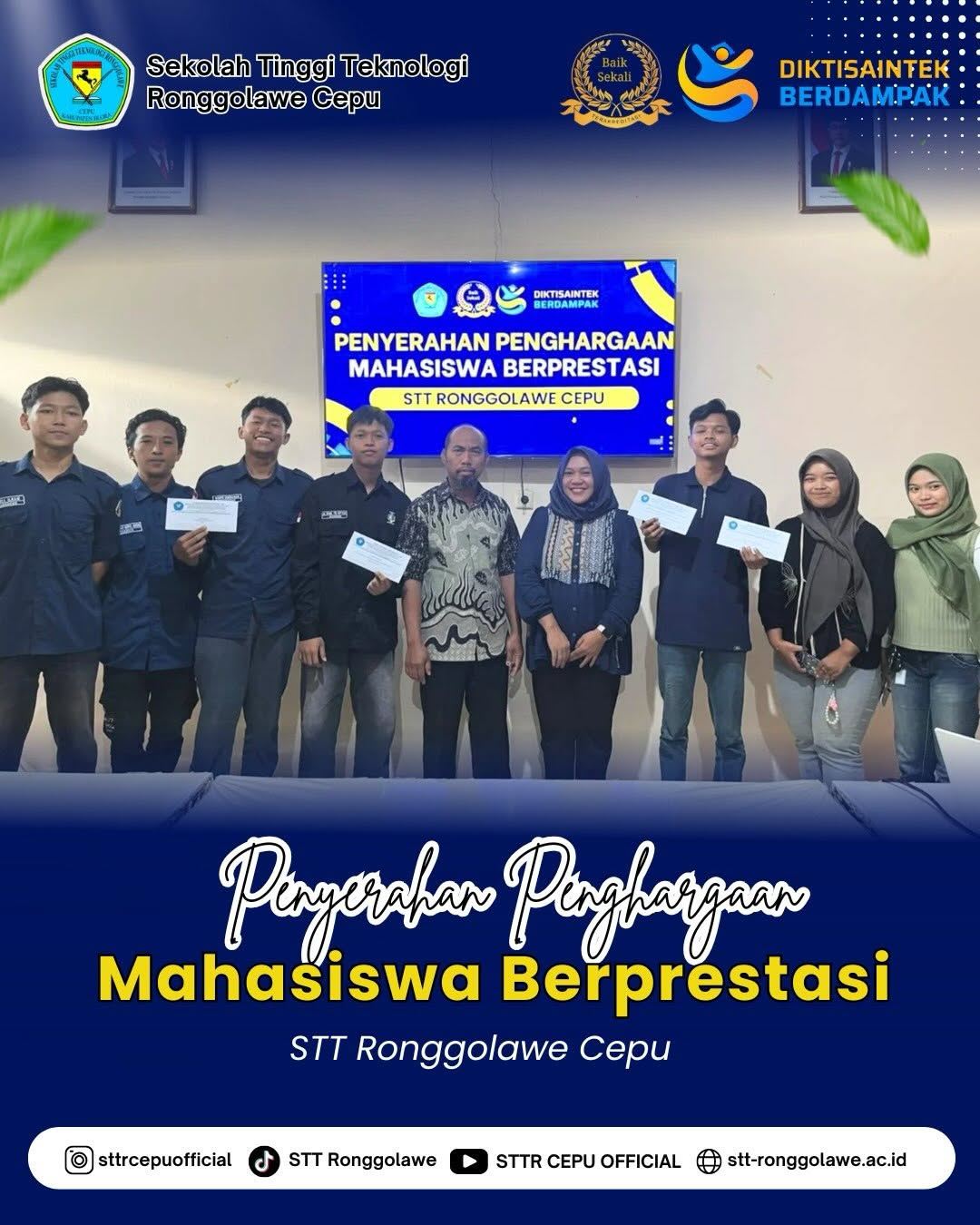 Penyerahan penghargaan Mahasiswa Berprestasi STT Ronggolawe Cepu