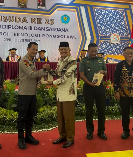 Peluncuran Buku Sejarah Akademi Teknologi Ronggolawe